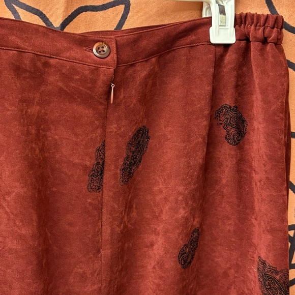 Vintage NWT paisley Notations skirt, faux suede, XL - Picture 4 of 12